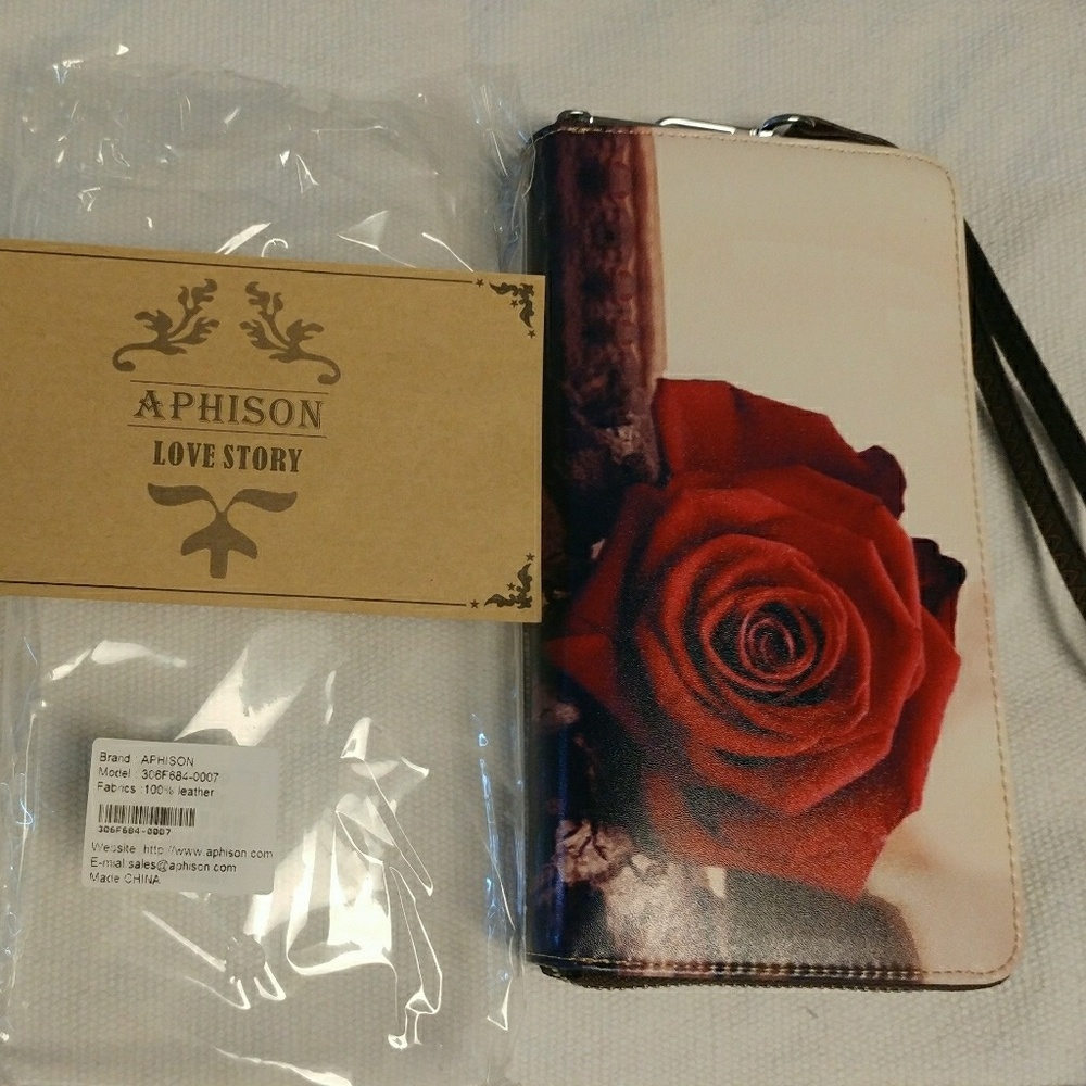 Aphison Love Story Clutch Wallet